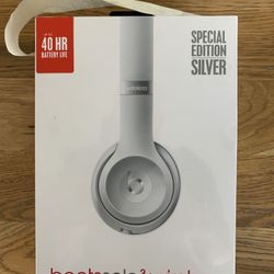 Beats Solo 3 Wireless Headphones Special Edition 