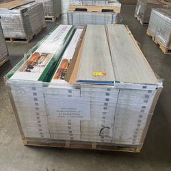 Up $0.99/sq ft 5.5mm~10mm Luxury Vinyl Plank Flooring SPC Flooring Click Locked Wholesale Price