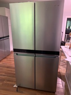 Whirlpool 4 door refrigerator