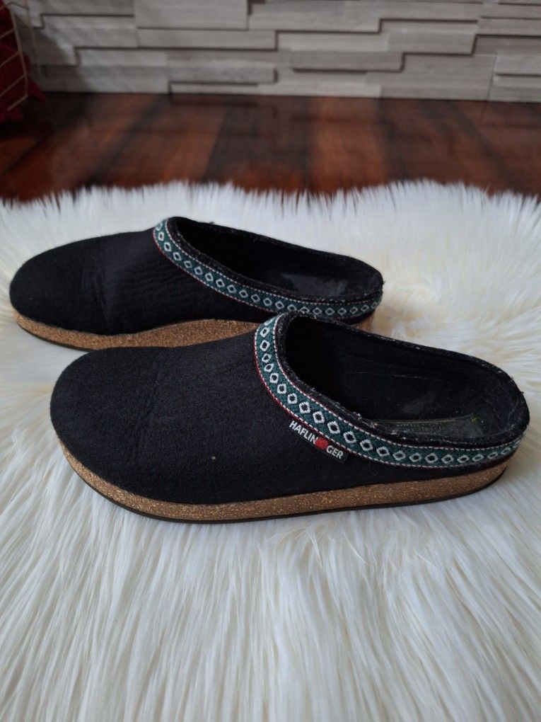 Women's Black Haflinger Grizzly Clog Slipper