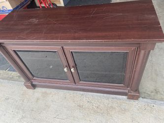 TV Stand / Entertainment Center