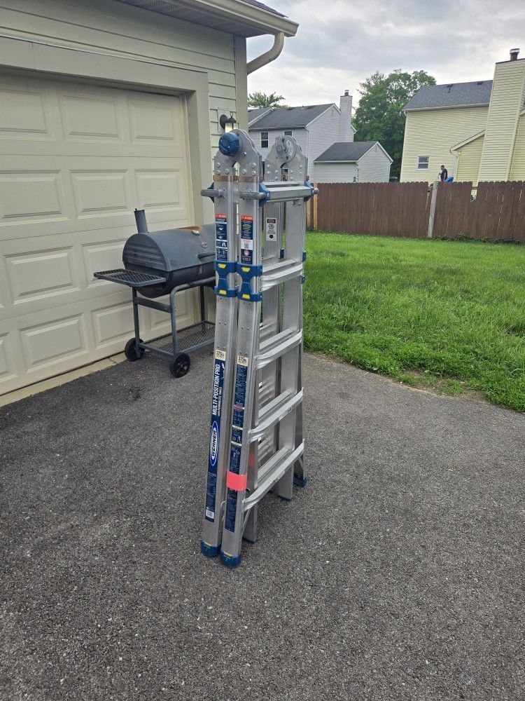 Aluminum Fold ladder