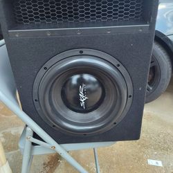 Skar Audio 12 Inch Sub/Ported Box And 2000 Watt Amp 