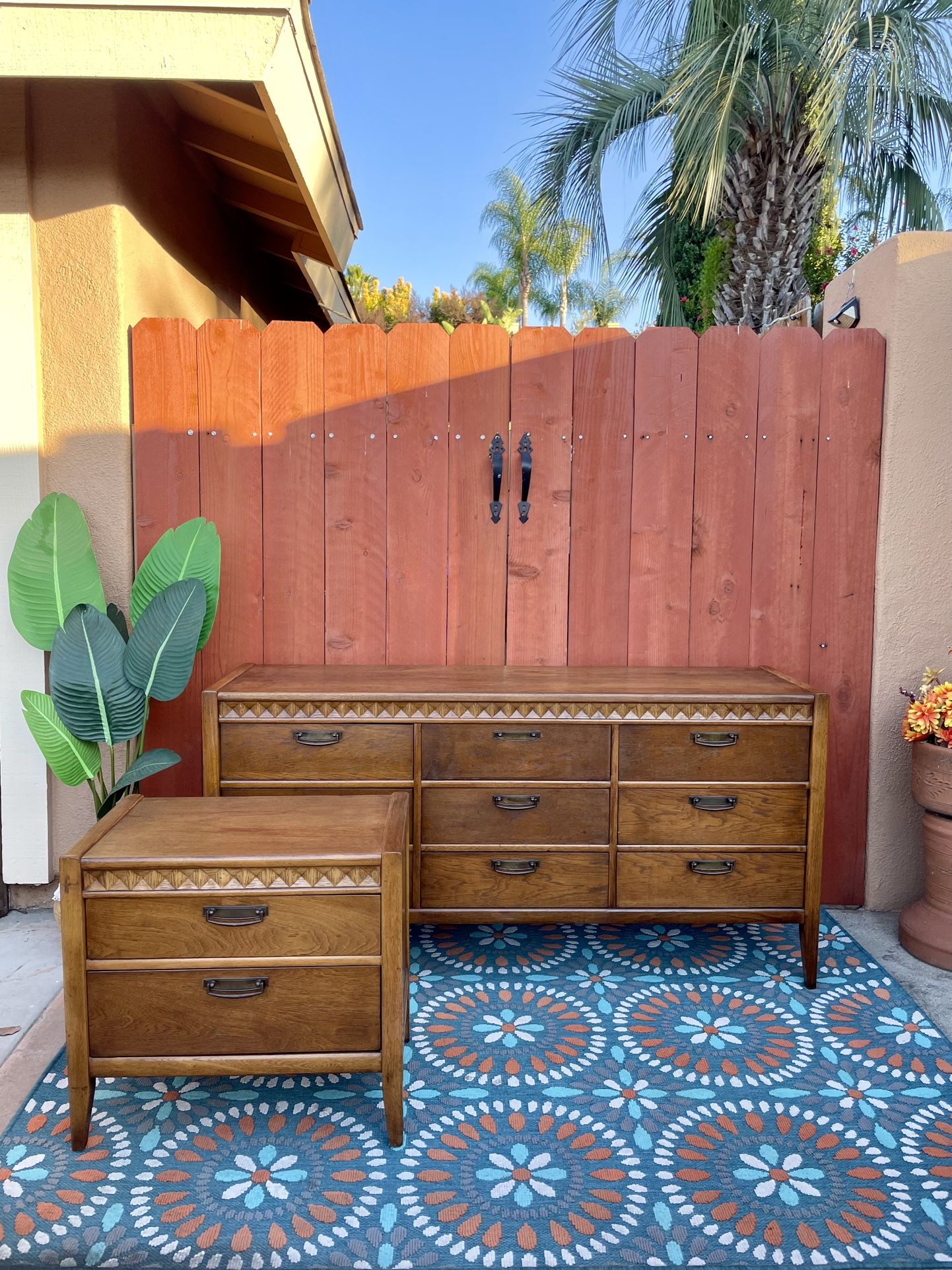 Bedroom Set Dresser Nightstand Vintage Mid-Century Modern Retro MCM Credenza