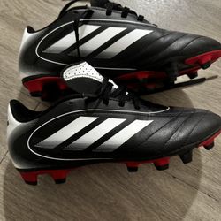Adidas Boys Soccer Cleats Size 6.5US