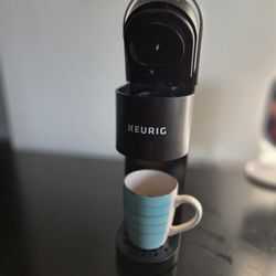 Keurig K-Mini Single Serve Coffee Maker Matte Black Used- like new