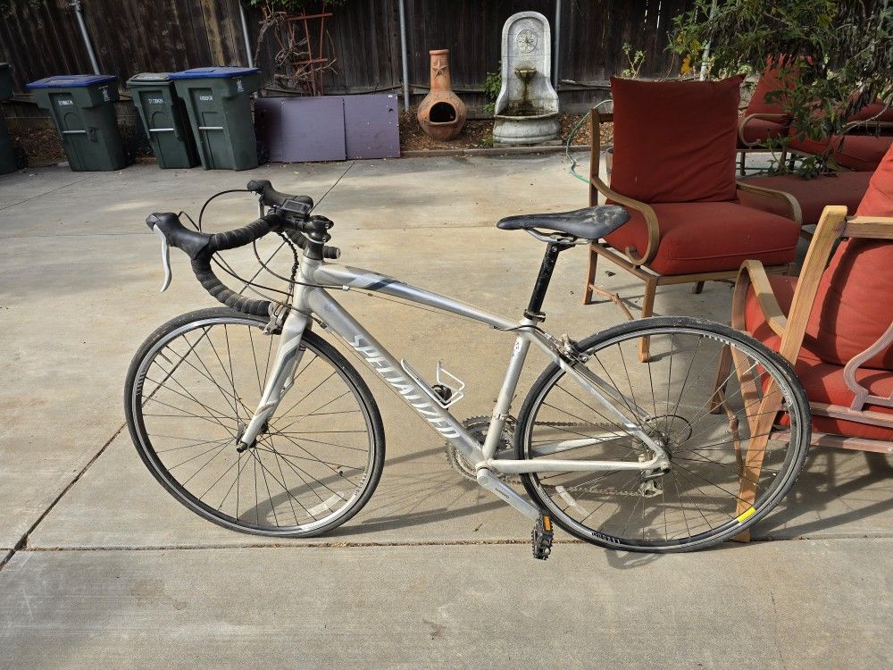 2015 Specialized Woman's Road Bike