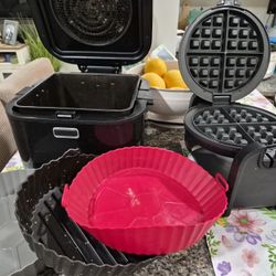 Air Fryer With Silicone Trays & Waffle Maker 