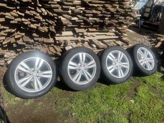 “Winter Is Coming M+S 255/50R19 Mercedes-Benz