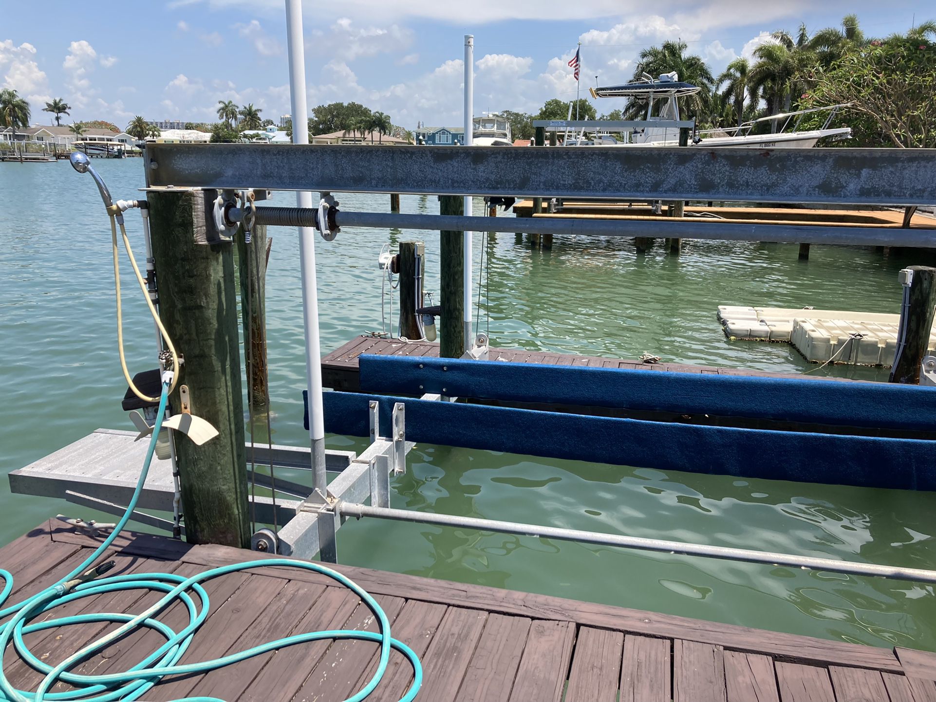 BOAT LIFT AND MISC DOCK ITEMS FOR SALE