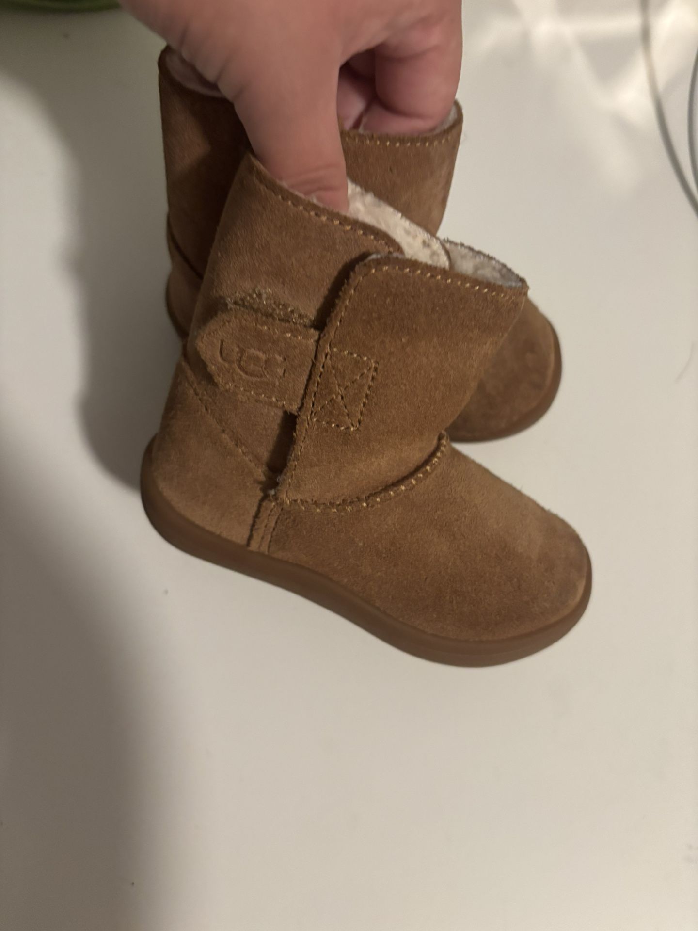 toddler uggs