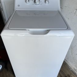 27″ Top Load Washer 4.2 cu.ft. Capacity Heavy-Duty Agitator 11 Wash Cycles 6 Temperature Settings 750 RPM Spin Speed Only used for a few months and no