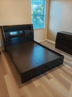 Bedroom set