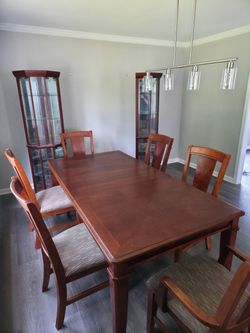 Wooden cherry dining table (without chairs)