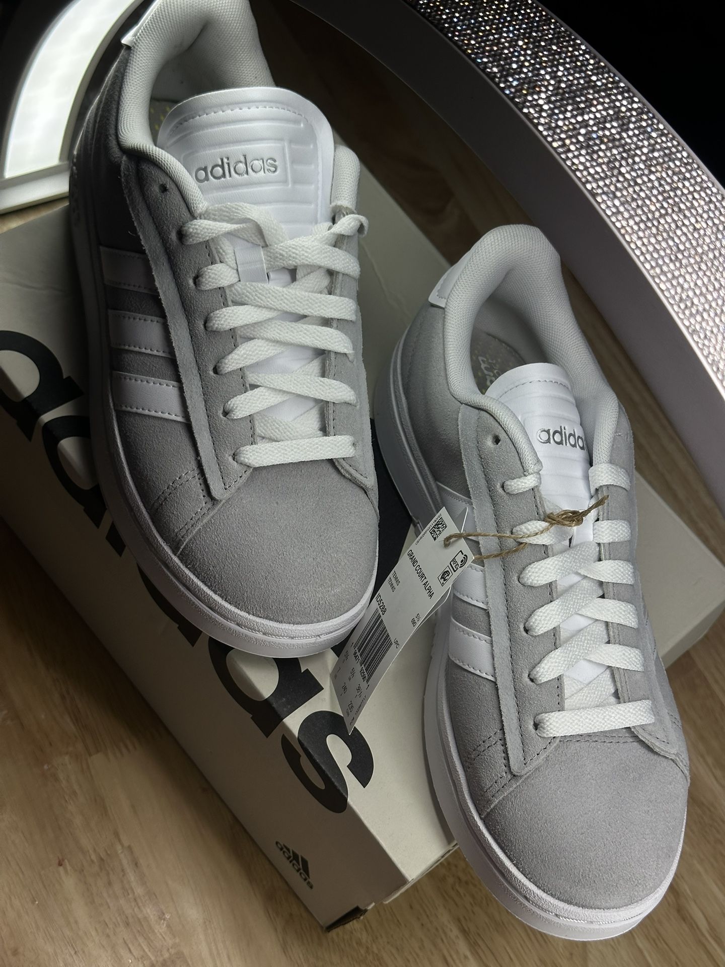 grand court alpha “Adidas”