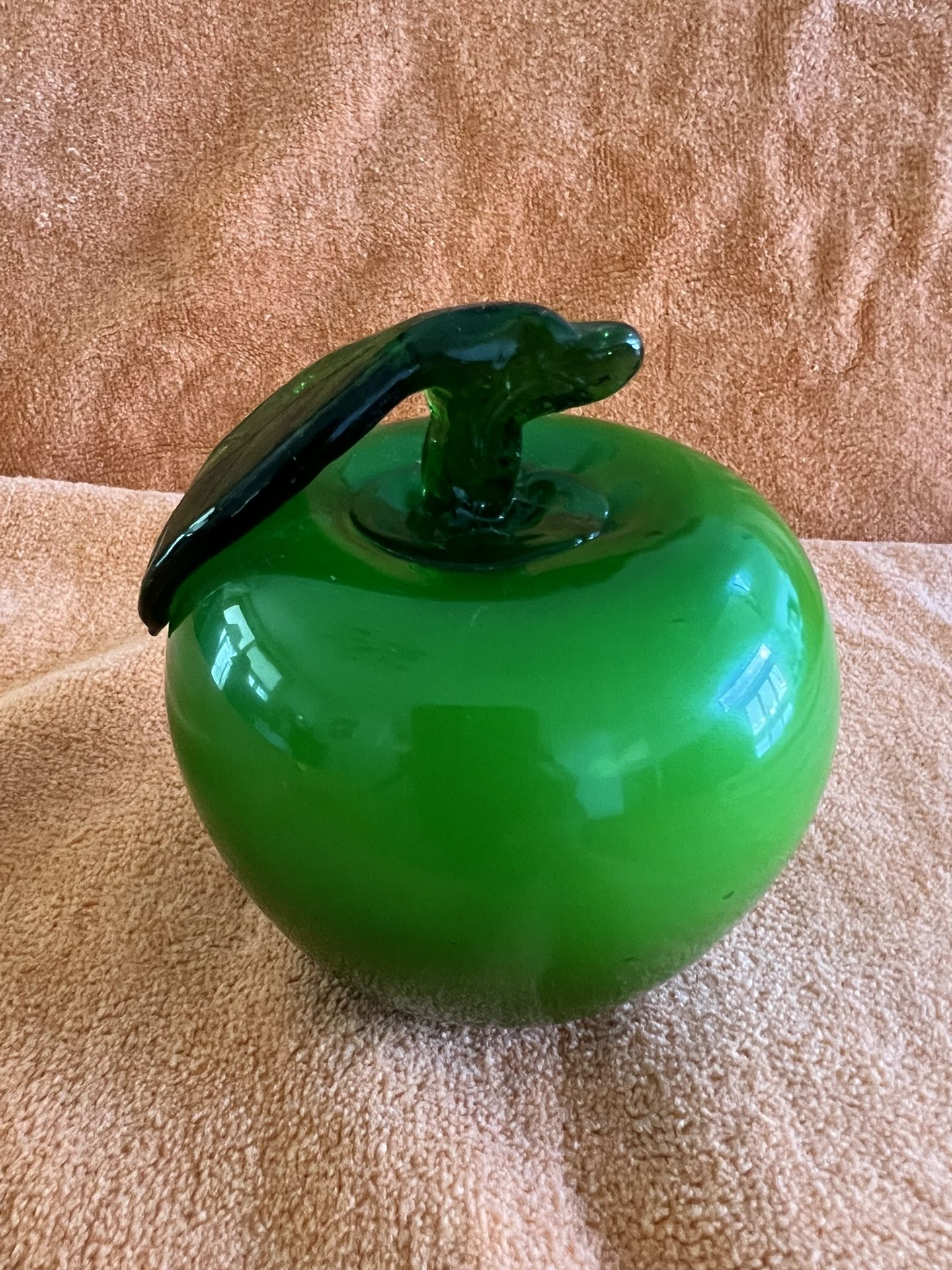 Green Glass Apple With Leag