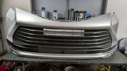 2021-2022-2023-2024 TOYOTA SIENNA FRONT BUMPER OEM USED #11248
