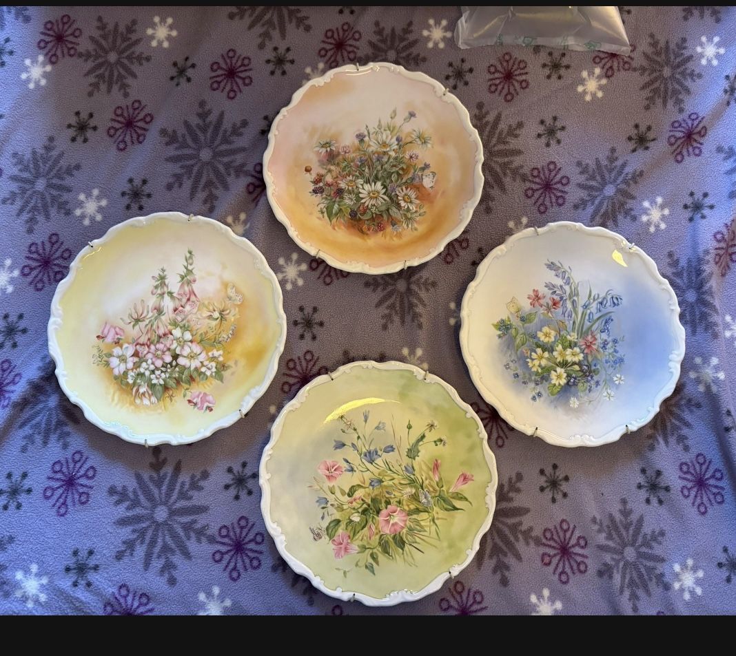 Retired Royal Albert Set Of Four Shakespeare Floral China Plates.