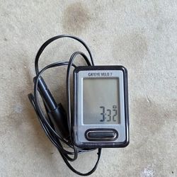 Cateye Velo 7