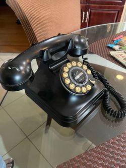 Antique kettle style telephone