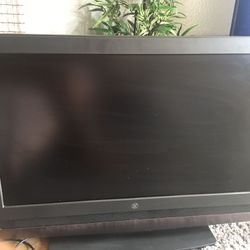 32” in TV Great Condition!