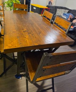 Dining Table w/6 chairs