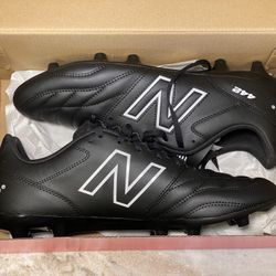 BNIB New Balance Soccer Cleats Size 11.5