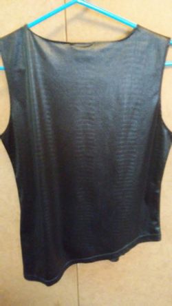 Rolling Over Black Croc. Print Top & Bottoms Sz Med. $10