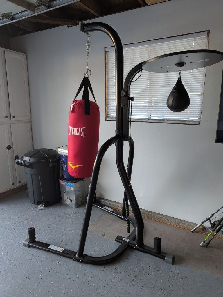 Boxing Stand