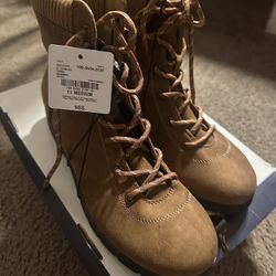 St. John's Bay Womens Hiking Boots