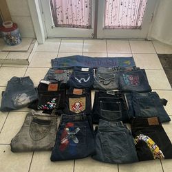 Southpole Ed Hardy Evisu Von Dutch MFG Girbaud Akademiks Rocawear Makaveli 5ive Jungle Jeans 
