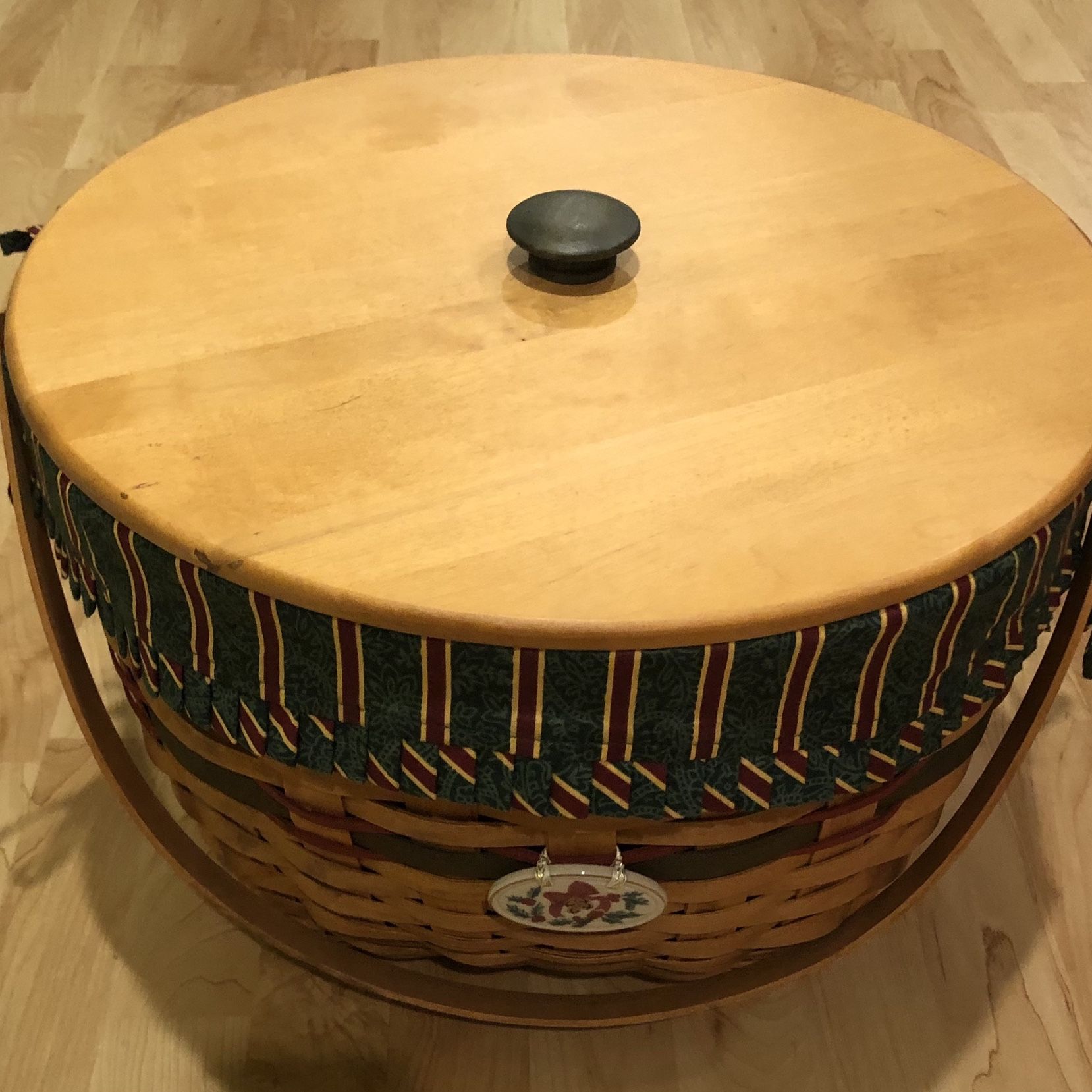 1994 Longaberger Sleigh Bell Basket