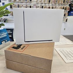 Apple MacBook Air 13-inch Laptop Built for Apple Intelligence - M4 Chip (16GB RAM - 256GB SSD)- $1 Today and the rest later 🤗