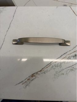 Hardware handles
