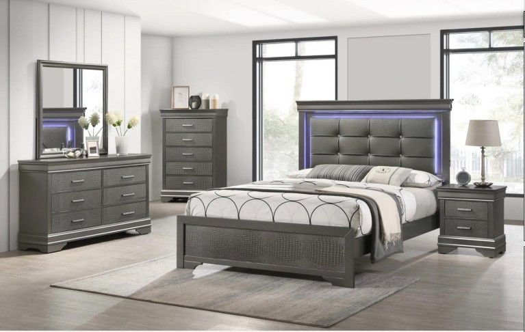 4 PC BEDROOM SET NEW IN BOX (MATTRESS AND CHEST SOLD SEPARATELY)