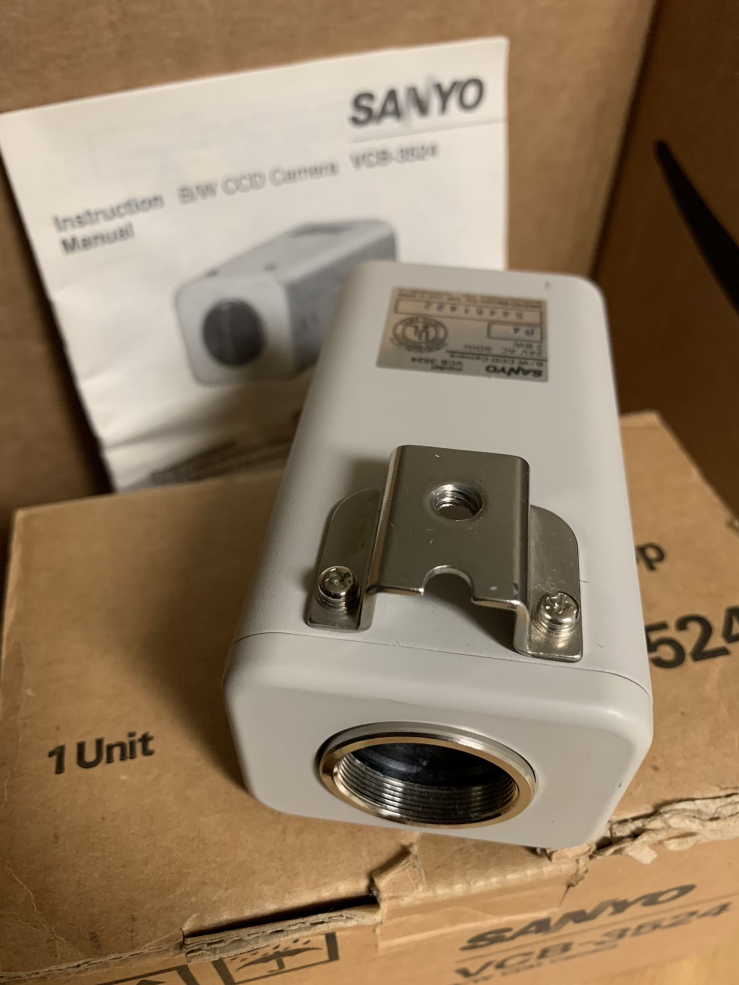Sanyo VCB-3524 CCD B/W Security Camera