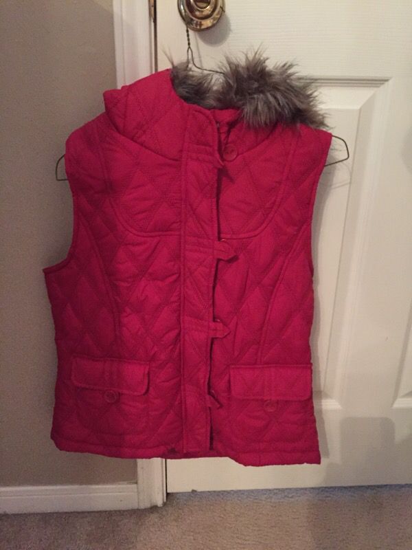 Hot pink vest with faux fur hoodie size XL