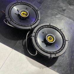 2 Kicker Side Door Speakers