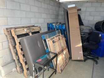 Pallets Free