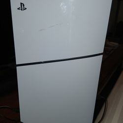 Playstation 5 Slim w/ 3 Controllers & 34 Games