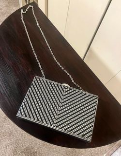 Black rhinestones chevron evening clutch details in the photos pickup Gaithersburg md20877