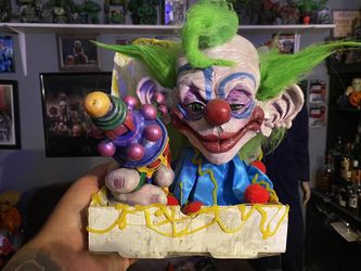Custom Killer Klowns “shorty “ Bust 