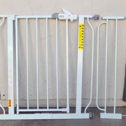 Tension Pet Gate / Baby Gate - Fits Openings 29” - 38.5”