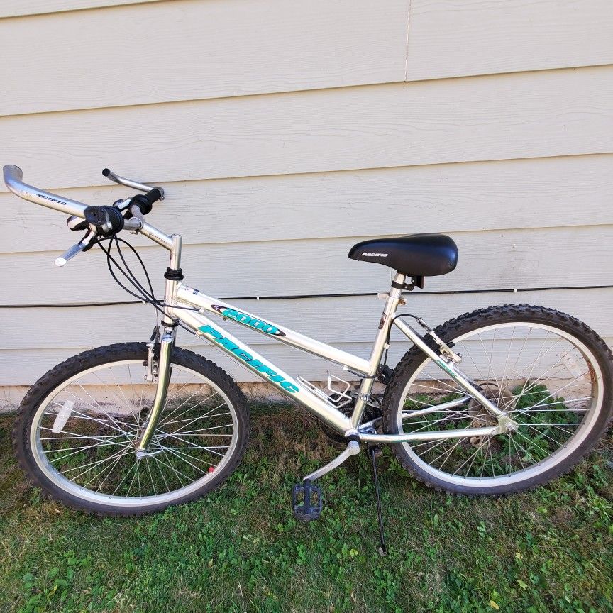PACIFIC 2000 BIKE
