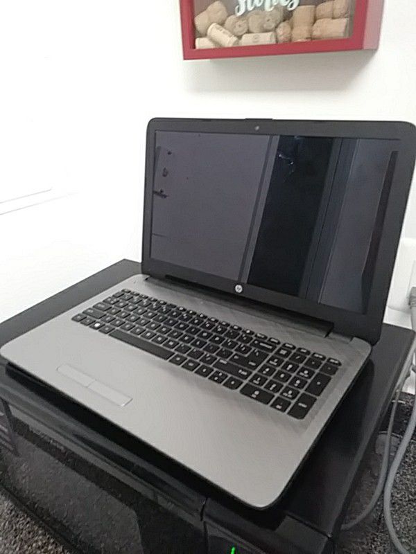 15" HP Pavilion TouchScreen Laptop