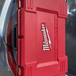Milwaukee Heavy Duty 1/2” Right Angle Drill (corded)