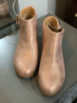 Pink leather boot size 8 new