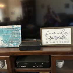 Family Canvas, Framed Prints & Family Statue Decor 