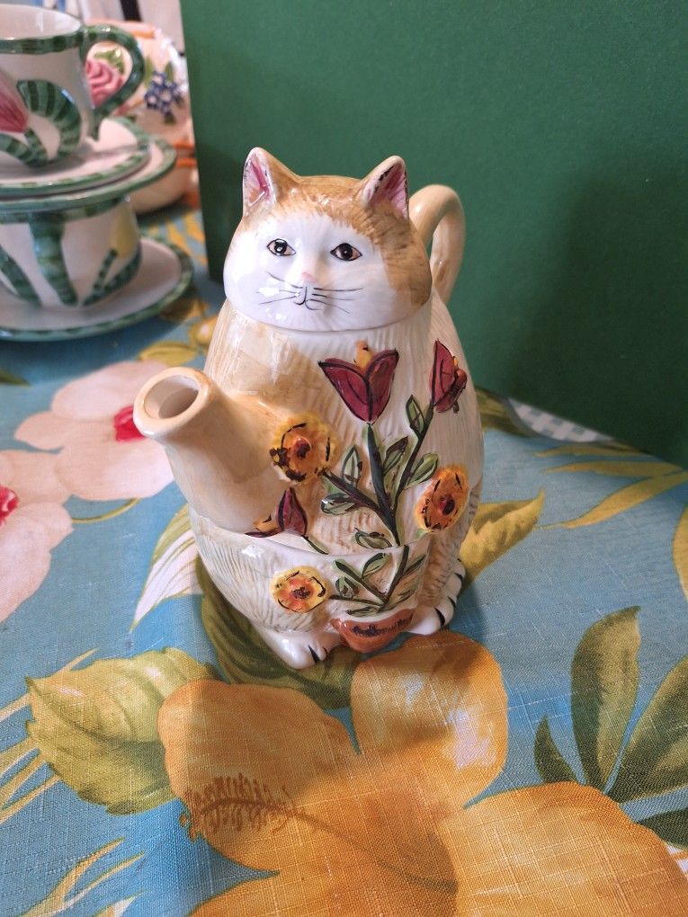NANTUCKET HOME CAT TEAPOT 4 ONE