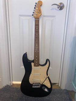 Squier strat fender electric guitar, black/white